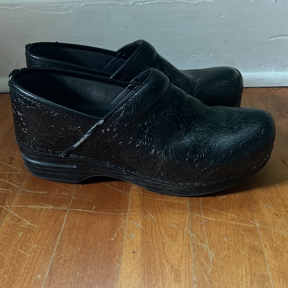 Dansko Black Floral Print Clog 39